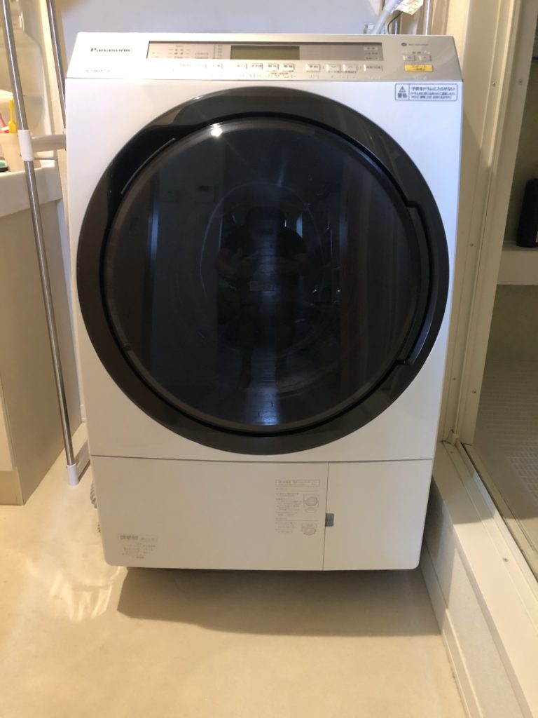 アパートにドラム式洗濯機を設置した際の写真